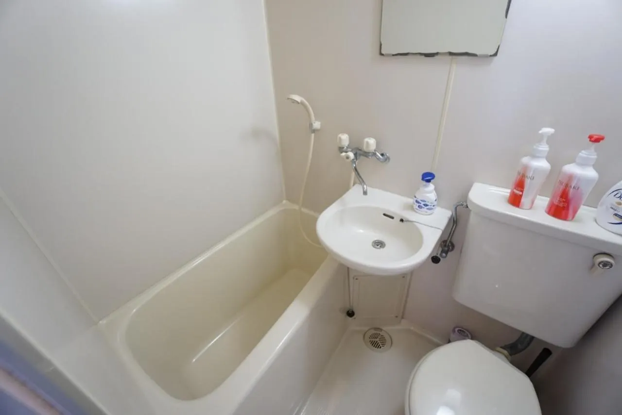 Apartment House Floor Assemble 303 Osaka 0*,