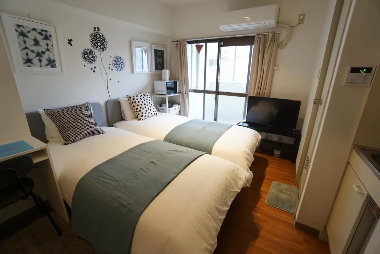Apartment House Floor Assemble 303 Osaka